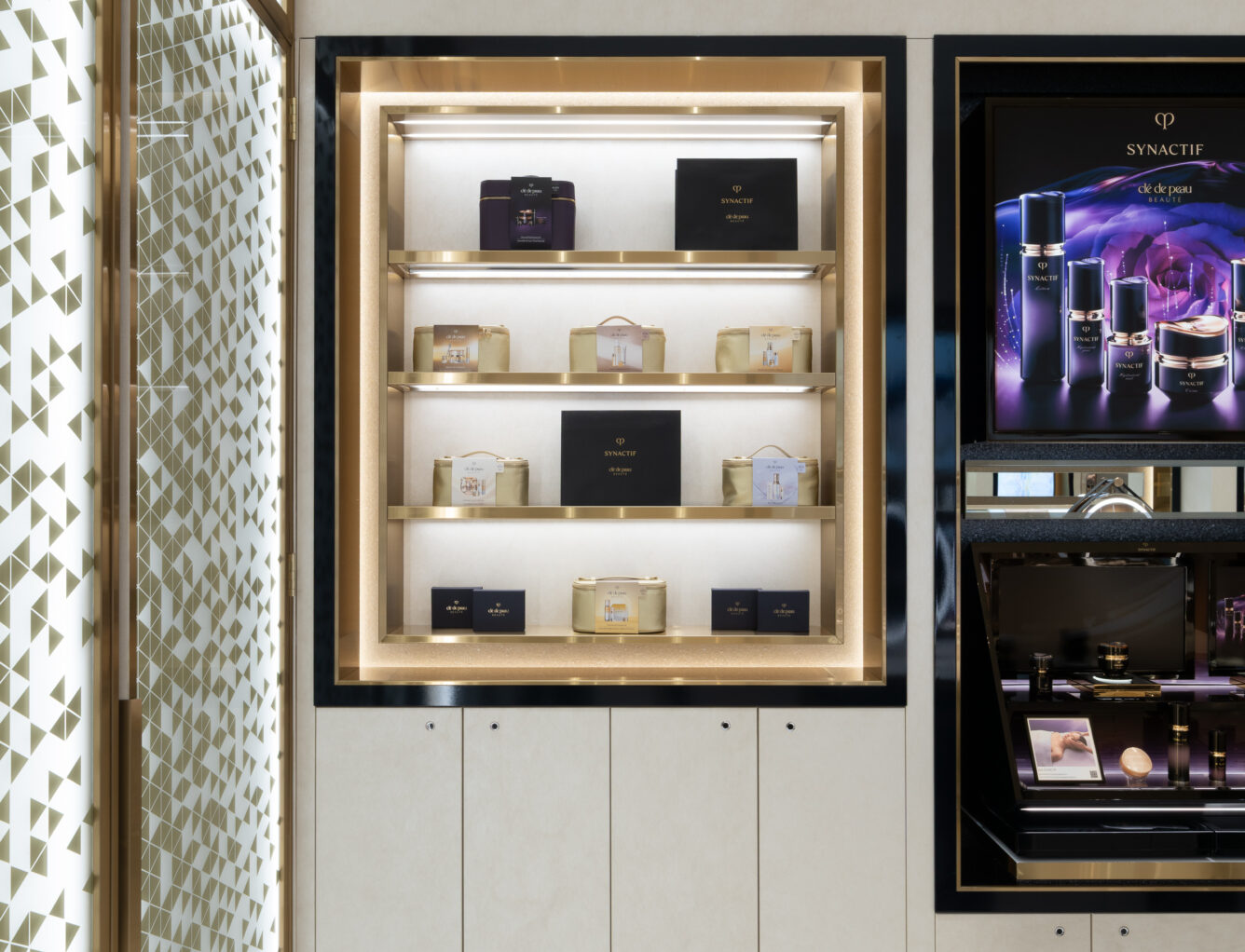 Cle de peau Aedifica Olivier Blouin DSC5947 Edit WEB