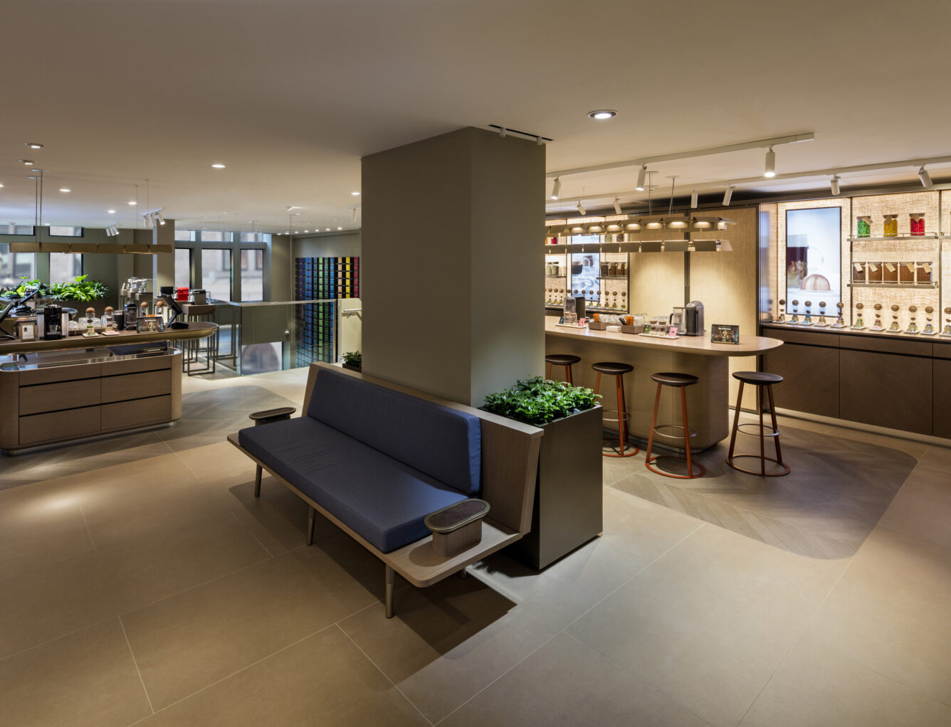 Nespresso Crescent 04 01
