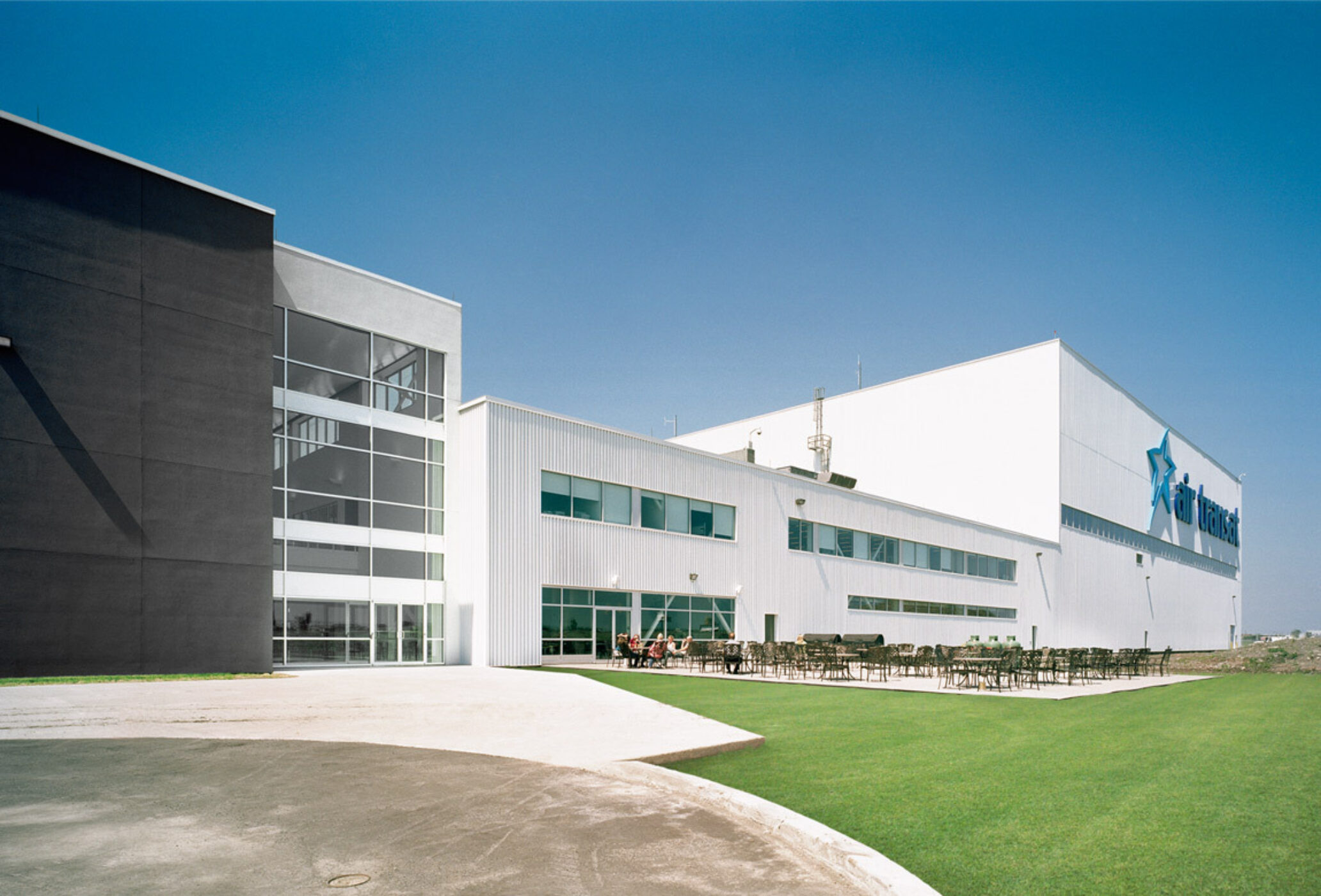 Air Transat exteěrieur WEB