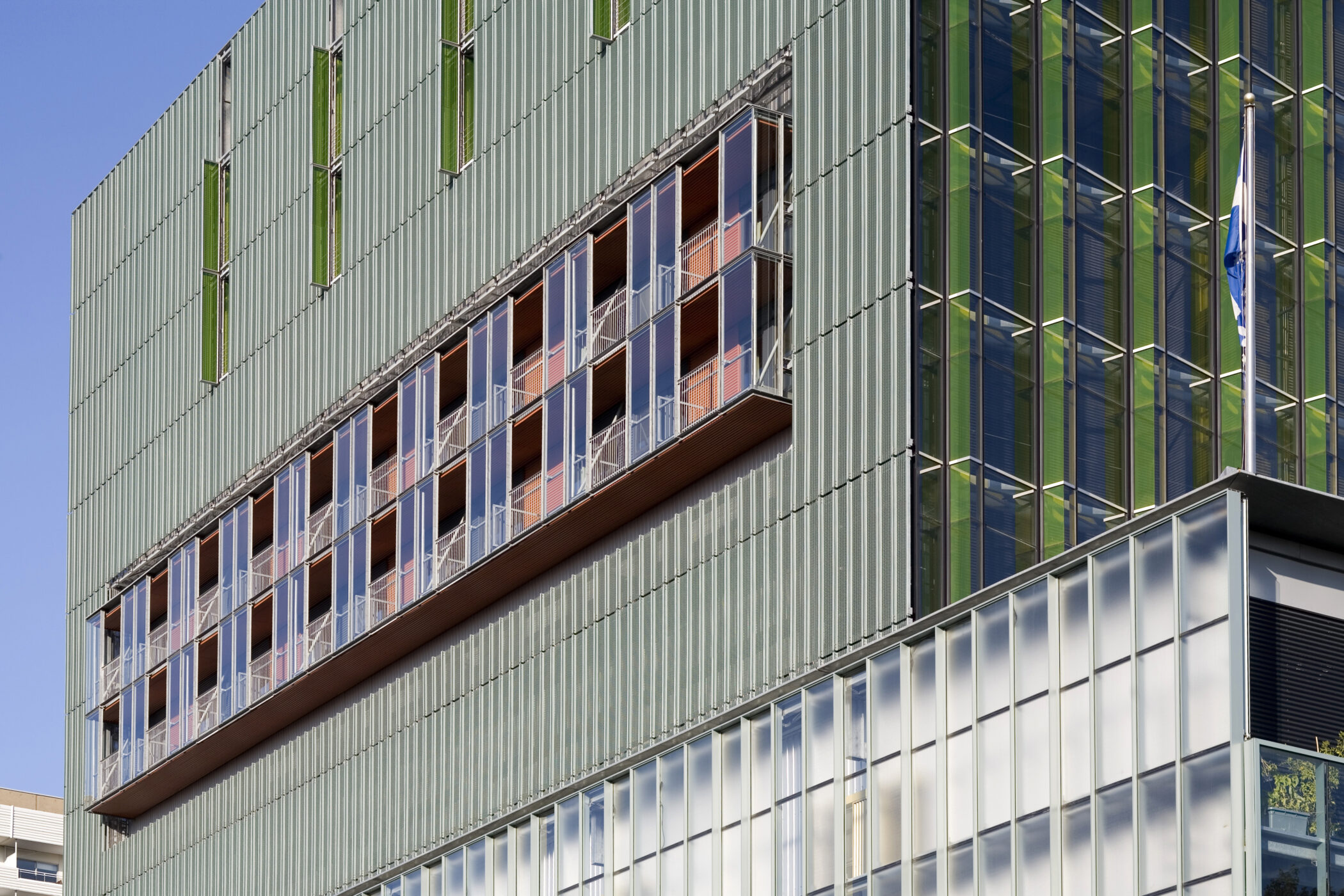 ITHQ Facade Balcony 1 M t