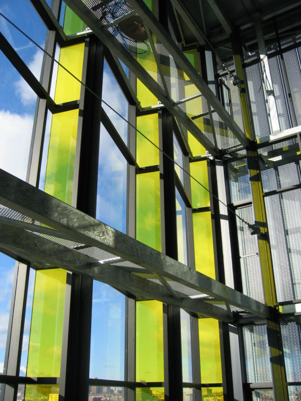 ITHQ Facade Balcony 2